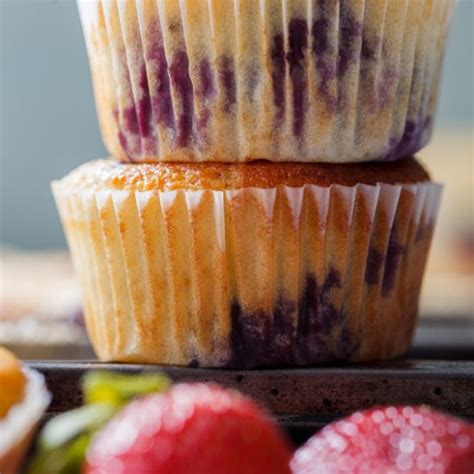 Mixed berry muffins - Simply Delicious