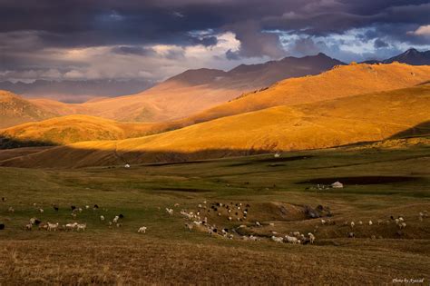 Beautiful landscapes of Ushkonyr plateau near Almaty · Kazakhstan travel and tourism blog