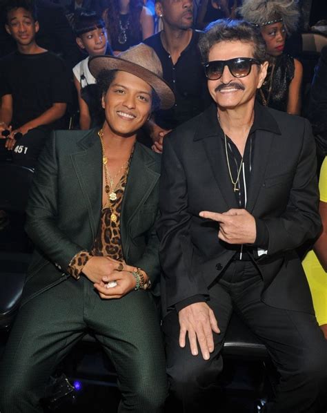 7 Ways Bruno Mars's Career Reminds Us of Michael Jackson | Bruno mars ...