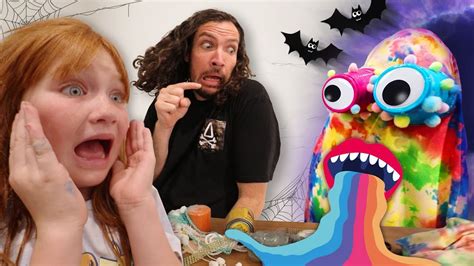 RAiNBOW GHOSTS Trick or Treat COSTUME!! Adley and Dad learn how to make ...