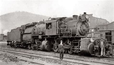 Erie #2601, a 0-8-8-0 Camelback locomotive. in 1911. The camelback ...