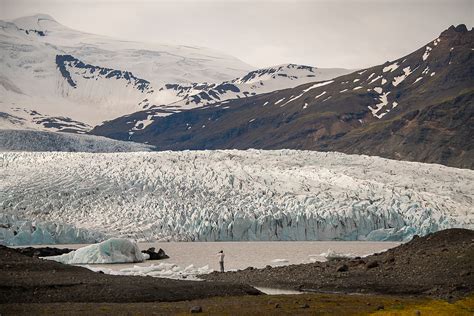 Fjallsárlón glacier tongue and iceberg lagoon