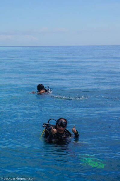 things-to-do-in-sarawak-pulau-mabul-diving - Backpackingman