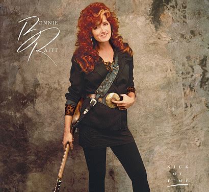 Bonnie Raitt Lands Her First #1 Album - April 7, 1990