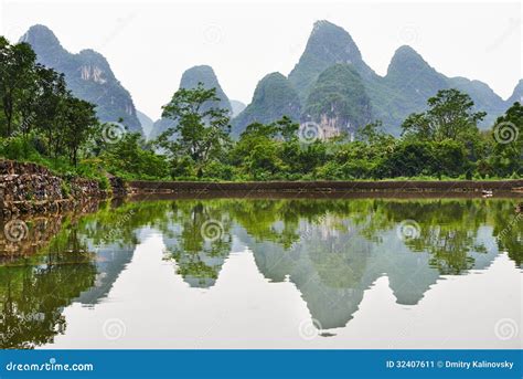 Guilin Karst Mountains Landscape Stock Image - Image of nature, guilin: 32407611