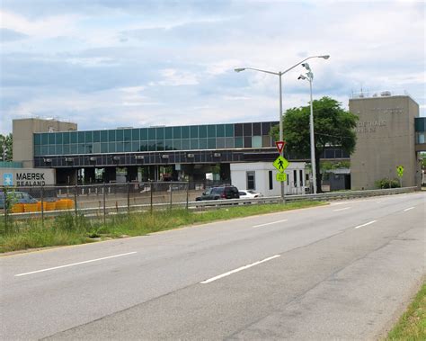 Goethals Bridge Toll Booths, Staten Island, New York City | Flickr