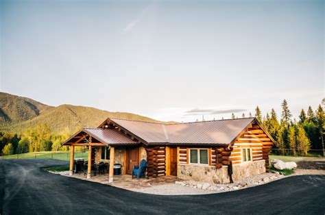 Glacier National Park Cabins - Glacier Homestead