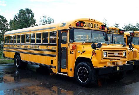 A Chevy Bluebird School Bus From The 1980's | Vintage School Buses | Old school bus, School ...