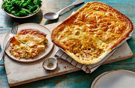 Creamy Chicken And Ham Hock Pie Recipe | Pie Recipes | Tesco Real Food