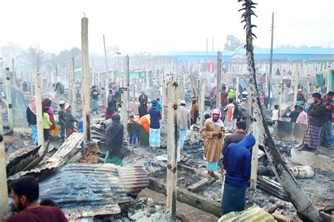 Bangladesh refugee camp fire leaves thousands homeless - Taipei Times