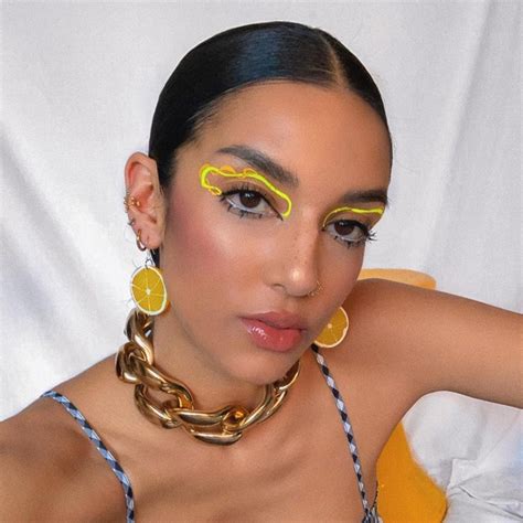 The Yellow Eye Makeup Trend: How To Nail The Look | BEAUTY/crew