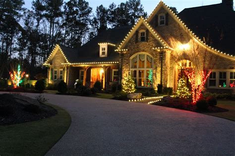 Christmas Light Installation - Get a Free Estimate Today | Outdoor ...