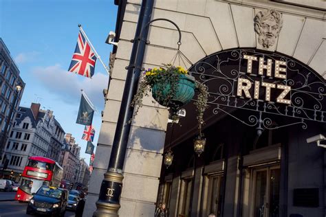 London’s Ritz Hotel Gets Bids of Over $1.3 Billion, PA Reports - Bloomberg