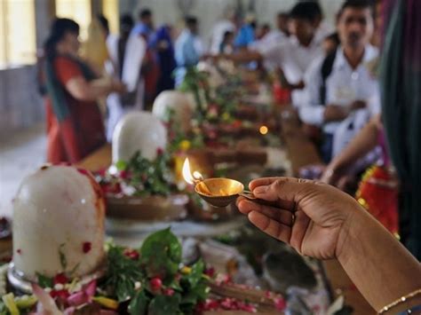 Celebrating Shivratri:Guide to tradition & festive practices