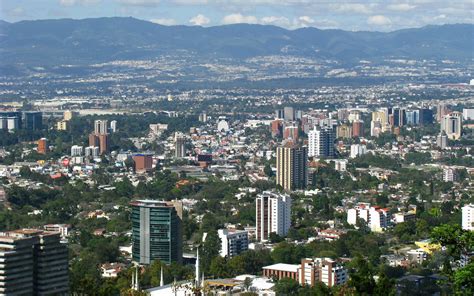 La ciudad de Guatemala es la capital de Guatemala. Aproximadamente 2 millones de personas viven ...