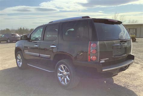 2008 GMC YUKON DENALI - Repo Finder