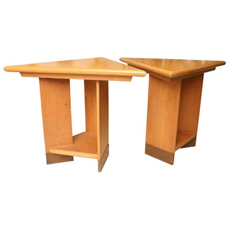 Frank Lloyd Wright Tables at 1stdibs