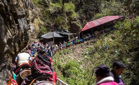 Yamunotri Dham Yatra - Compelete Trekking Guide