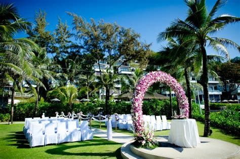 Katathani Phuket Beach Resort Wedding: Elerin & Brian - Thailand Wedding Photographer