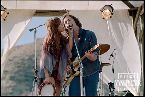 Daisy Jones & The 6 Trailer Reveals Fleetwood Mac Inspired Rock Drama ...