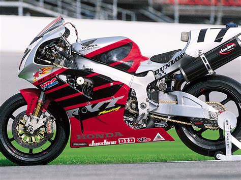 Honda rc51 - specs, photos, videos and more on TopWorldAuto