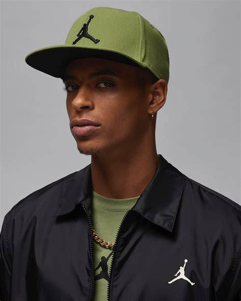 Air Jordan 4 Craft Olive Hats to Match