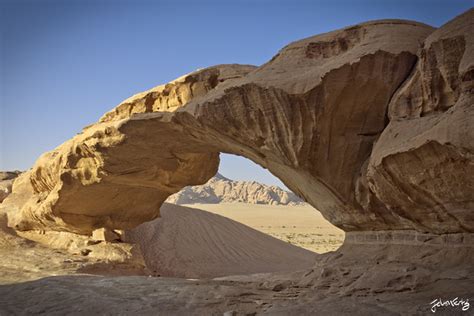 Wadi Rum rock bridge | Natural rock bridge at Wadi Rum deser… | Flickr