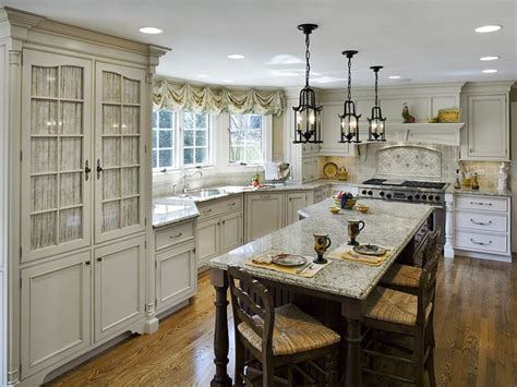 French Country Kitchens | HGTV