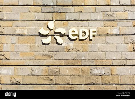 Edf energy logo hi-res stock photography and images - Alamy