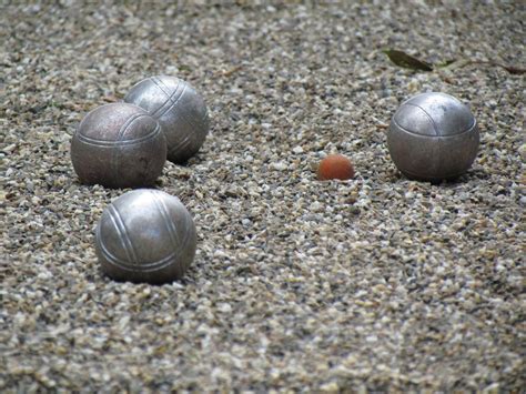 Play Petanque With Your Friends in France – Maclano