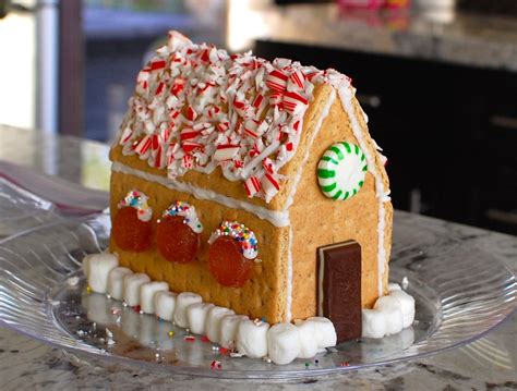 10 Elegant Graham Cracker Gingerbread House Ideas 2024