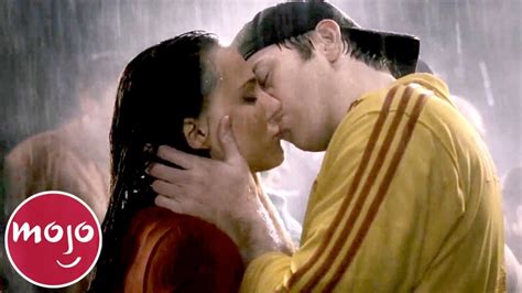 Top 20 Kissing in the Rain Scenes in Movies - YouTube