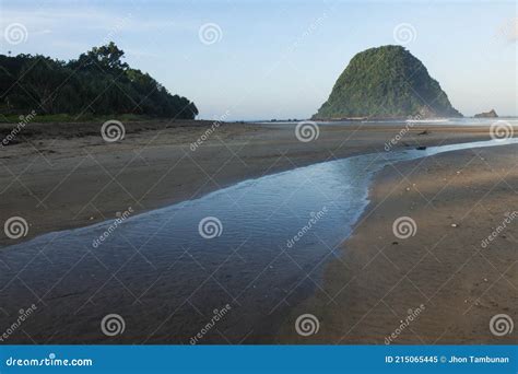 Beautiful View on Pulau Merah Beach Stock Image - Image of summer, landscape: 215065445