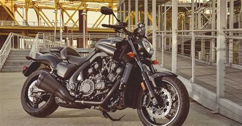 Here's How To Know If A Yamaha VMAX Is Right For You