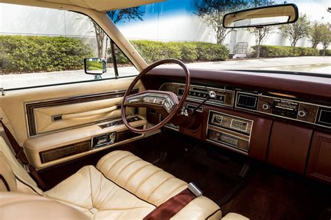 1977 Lincoln Continental 4 Door