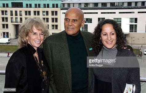 Pamela Belafonte, Harry Belafonte and their daughter Gina Belafonte... | Harry belafonte, Berlin ...