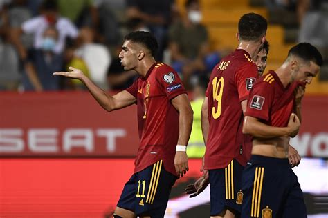 Spain secure routine 4-0 win over Georgia - Football España