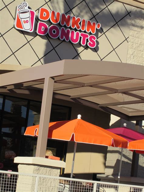 Bobby Calabrese's OFFICIAL BLOG: Dunkin' Donuts Grand Opening!