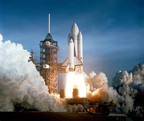 A History of NASA Rocket Launches in 25 High-Quality Photos » TwistedSifter