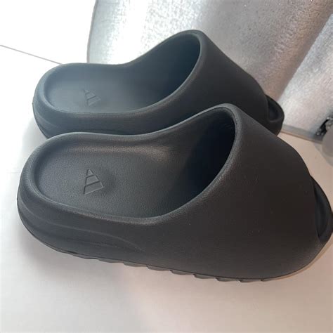 Yeezy Women's Black Slides | Depop