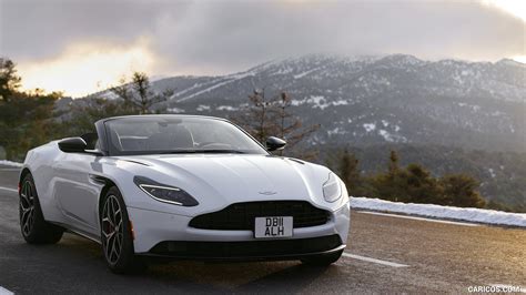 Aston Martin DB11 Volante | 2018MY V8 (Color: Lunar White) | Front