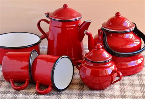 Red And White Kitchen, Red Kitchen, Vintage Kitchen, Kitchen Decor Images, Cuisines Diy, Must ...