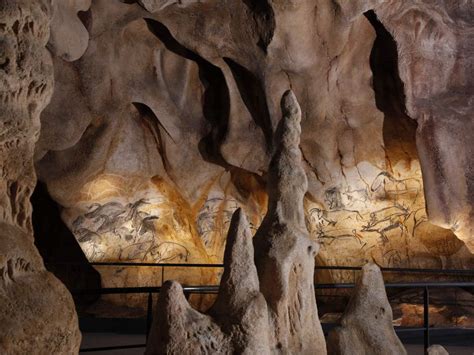 Grotte Chauvet: Journey through time with France's oldest cave paintings