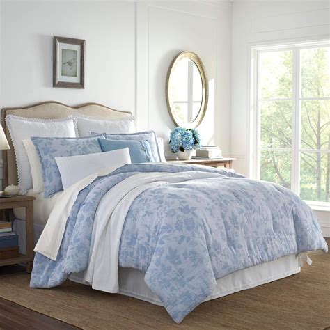 Amazon.com: Laura Ashley Home | Liana Collection | Luxury Ultra Soft Comforter, All Season ...