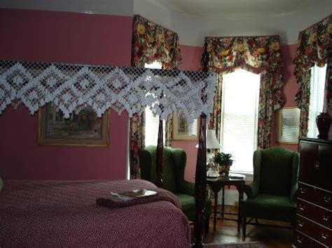 Two Meeting Street Inn - UPDATED 2017 Prices & B&B Reviews (Charleston ...