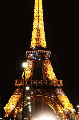 Eiffel Tower Paris GIF - Eiffel Tower Paris France - Discover & Share GIFs