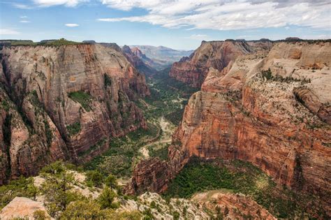 Hiking to Observation Point in Zion National Park | Earth Trekkers