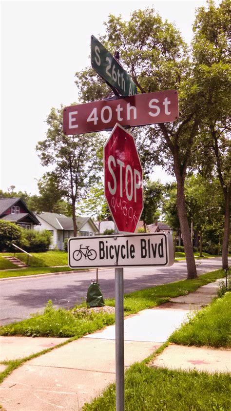 rEvolving Transportation: A Bicycle Boulevard of Minneapolis