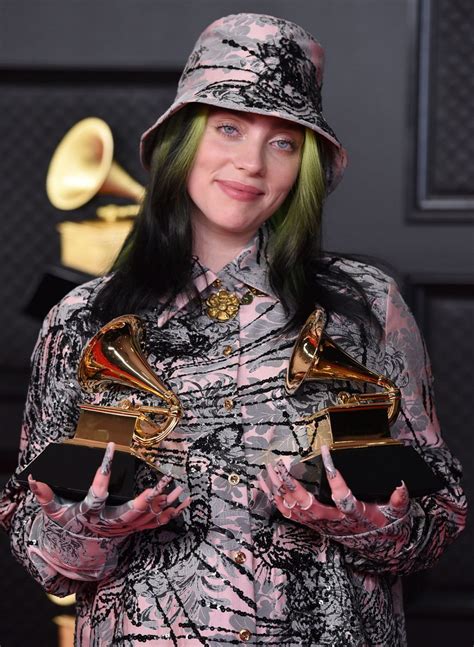 Billie Eilish se confiesa: llevó peluca en los premios Grammy