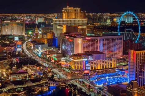 Do Las Vegas Locals Go to the Strip? The Truth is... - FeelingVegas